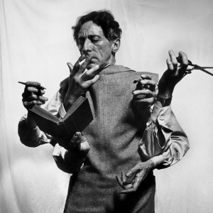 JEAN COCTEAU New York, 1949 Ph: Philippe Halsman ©Philippe Halsman/Magnum Photos