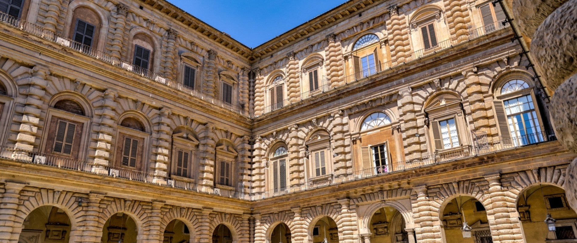 Guarda come vestivamo - Firenze: Riapre il Museo della moda e del costume