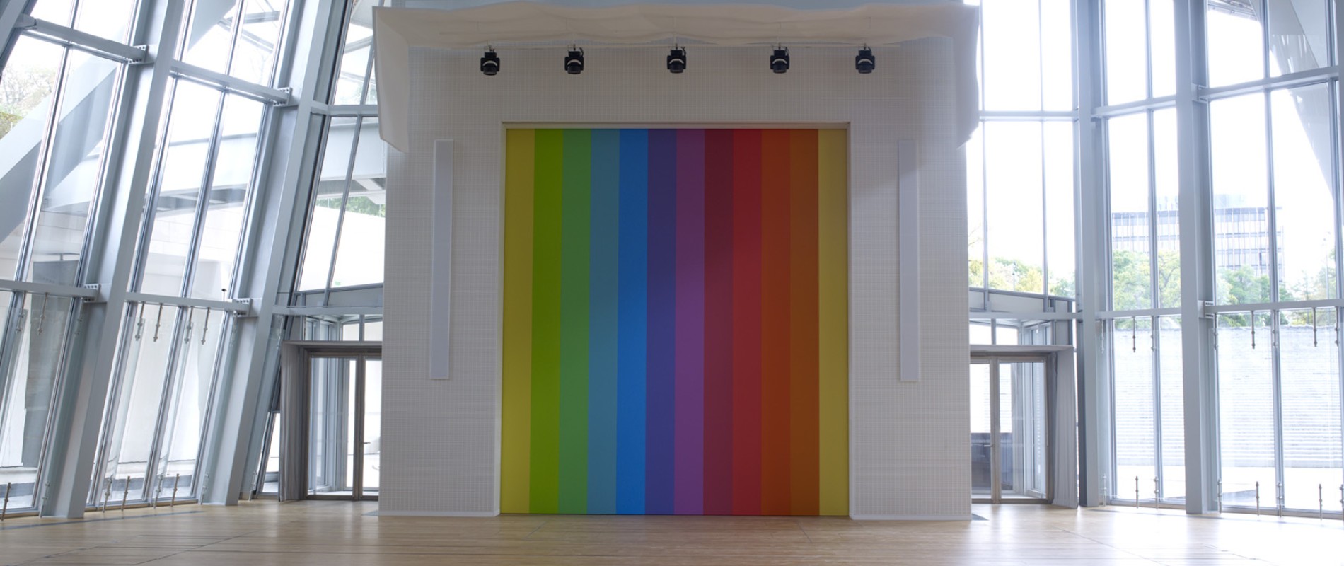 ELLSWORTH KELLY Spectrum VIII, 2014 Fondation Louis Vuitton, Paris ©Ellsworth Kelly Foundation Ph: ©Fondation Louis Vuitton/Marc Domage